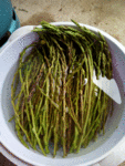Les asperges sauvages.