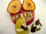 freak_apple_frog_fly.jpg