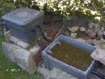 Filtration avec en plus un bac de pouzzolane et un uv de 15w pour 15m3