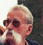 Mon père n'a jamais vraiment vieilli, et vous ne vieillirez non plus. Je veux dire, vous serez toujours beau. Ne vous méprenez pas sur mon message, c'est un message d'humanité.