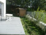 photos devant terrasse avec vue sur talus Ouest et cabanne