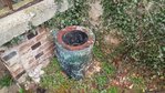 la &quot;cuve&quot; et les orifices qui devaient servir à faire passer des tuyaux ?